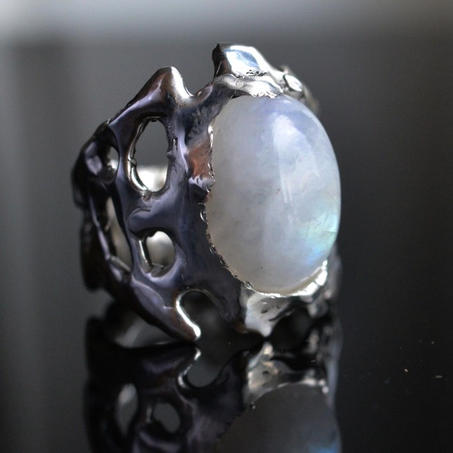 GRAFFITI MOON STONE 52